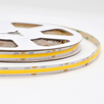 Warmes weißes PFEILER 3000k LED Streifen-Licht 8mm ohne Punkt für das Beleuchten der Dekoration